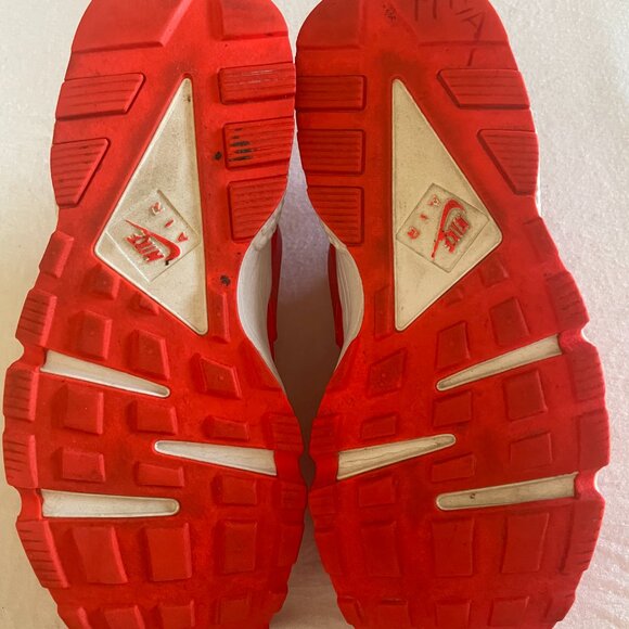 Nike Air Huarache Run 2017 – Red & White Men’s Sneakers – Size 10 - Picture 4 of 8